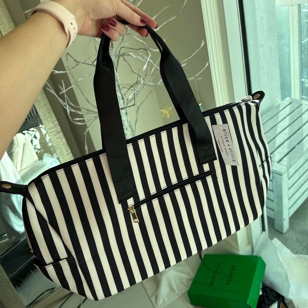 Alice + Olivia tote bag